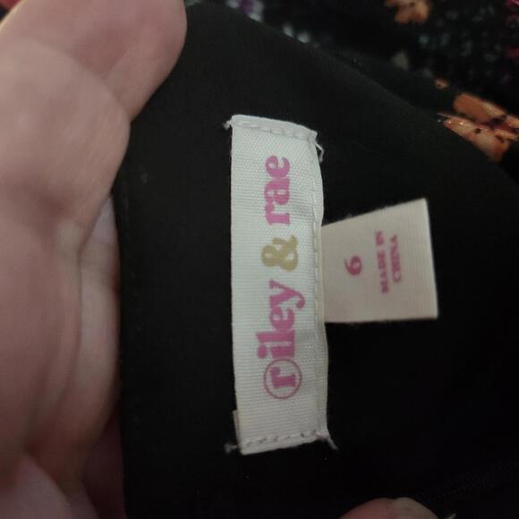 Riley & Rae Women's Long Sleeve Black Floral Dress Size 6 - Picture 5 of 11